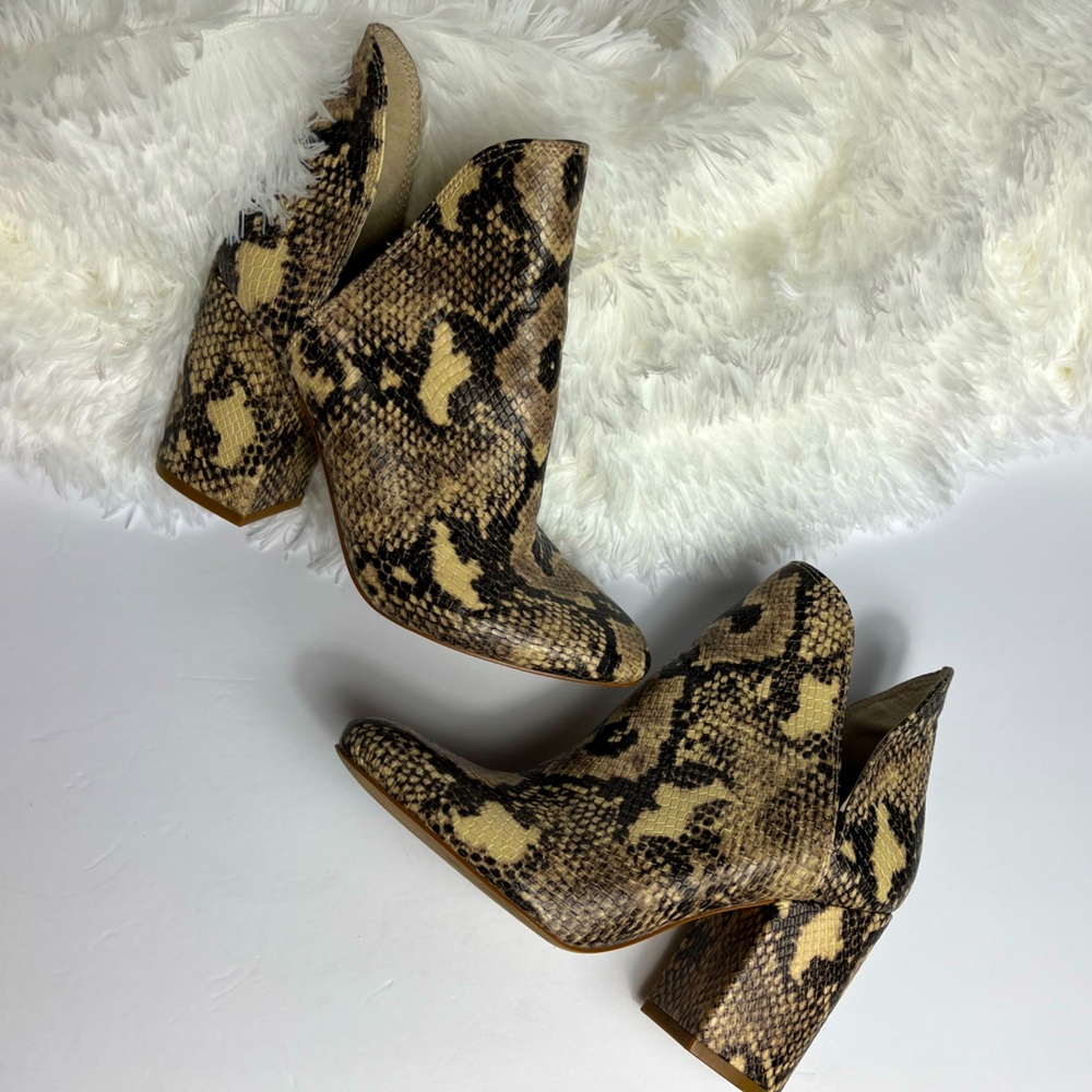 Steve Madden Snake Skin Slip On Ankle Boots